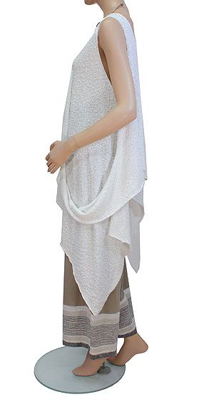 ZUZA BART gorgeous pointed side milk white boucle knit tunic (M)/ L/XL 