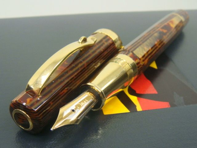 OMAS OVERSIZE TIGER EYES Celluloid Arte Italiana Arco/Gold Paragon 