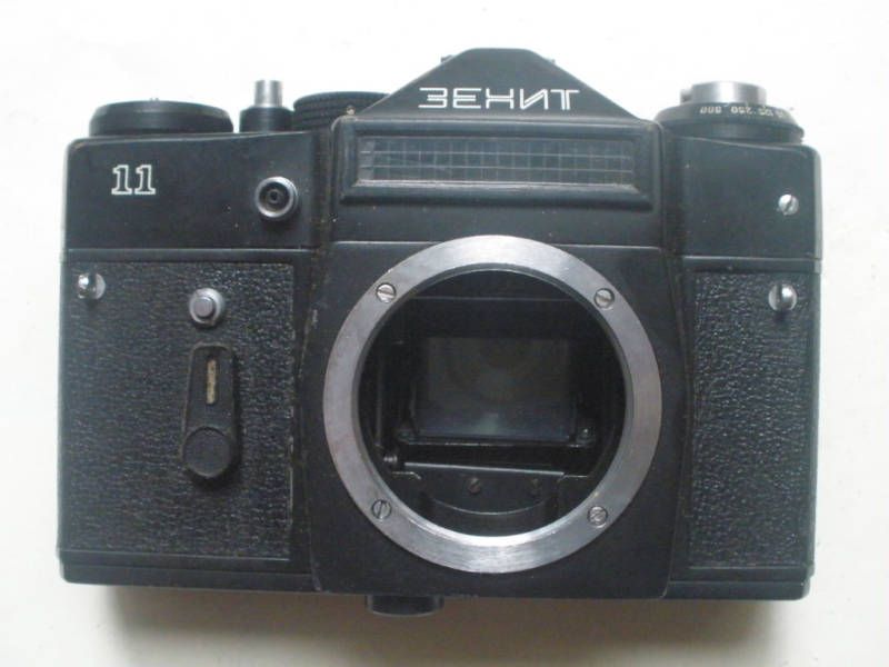 USSR SLR CAMERA ZENIT 11 FOR PARTS  