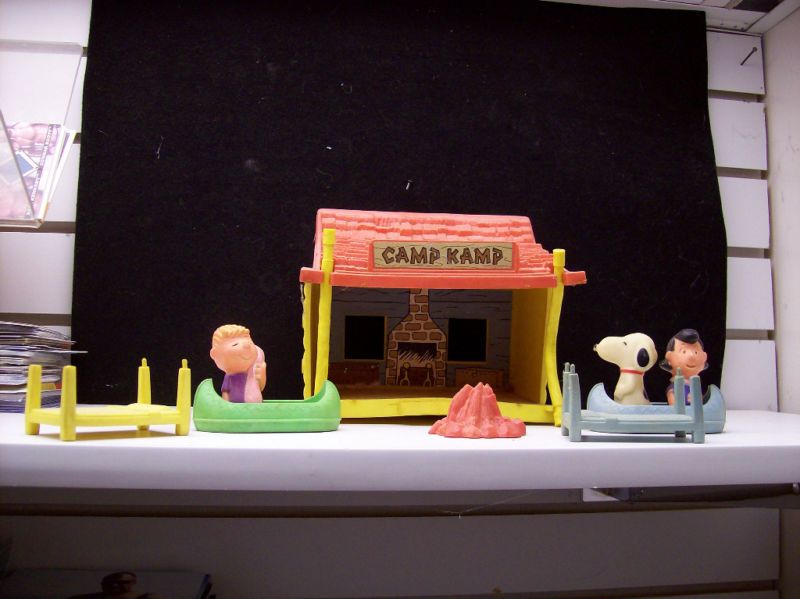 1970s PEANUTS CAMP KAMP SET BY CHILD GUIDEANCE  