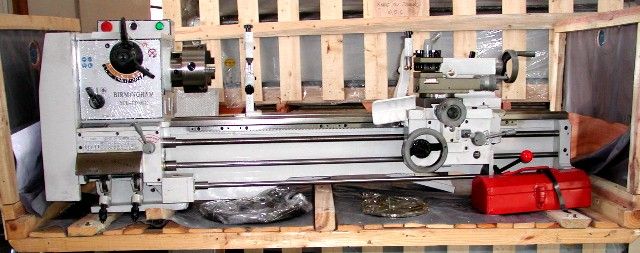 12 Swg 36 cc Birmingham YCL 1236GH ENGINE LATHE, 2 HP 220v 1 ph, Gap 