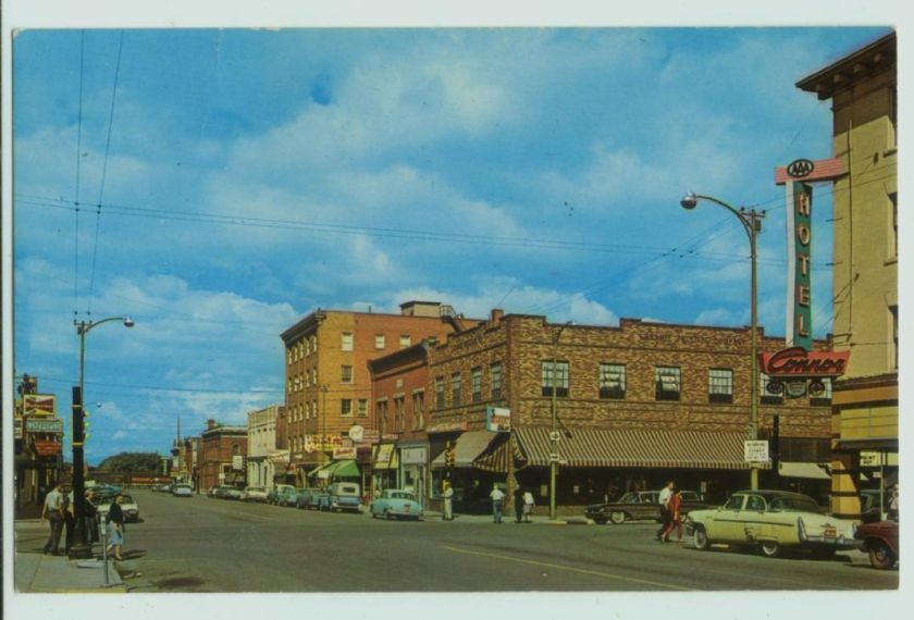 US HIGHWAY 30 MAIN STREET LARAMIE WY POSTCARD 1950S  