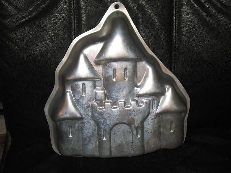 Castle Cake Mold Wilton Cake Pan Haunted House Santas Workshop  