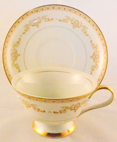 Nikko Empire 461 Seyei Japan China Footed Tea Cup Saucer Tan Green 