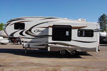 2012 Keystone COUGAR 276RLS 1/2 Ton Towable Fifth Wheel RV Save 