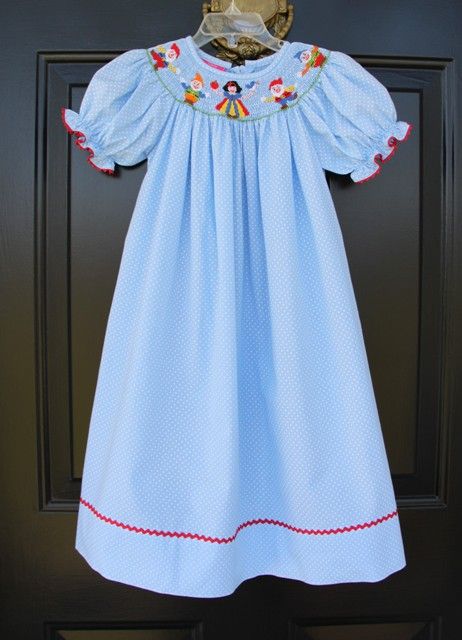 EEUC Claire & Charlie Smocked Princess Snow White Bishop   4T  