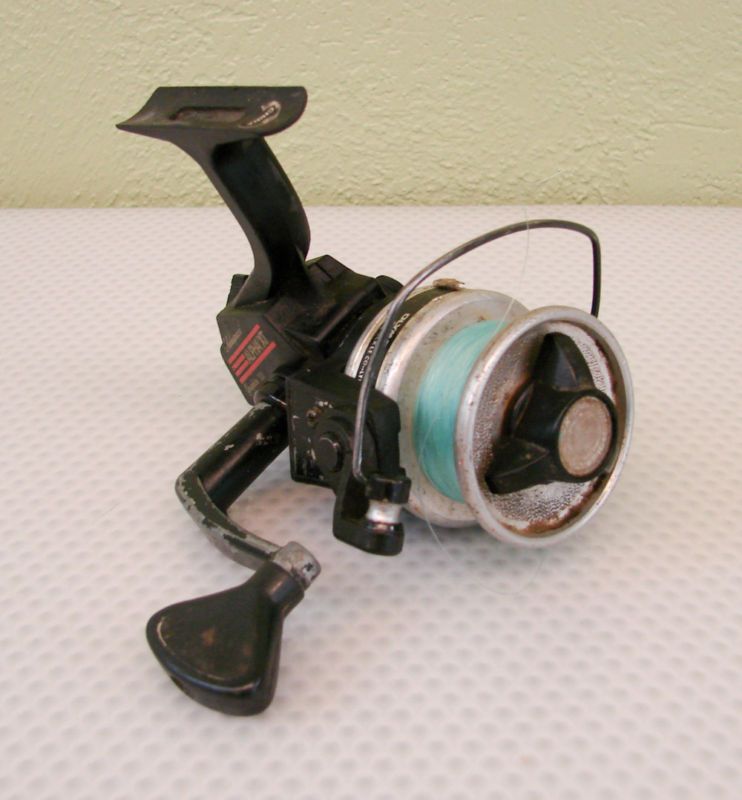 Shakespeare Alpha XT Graphite 300 Spinning Reel  