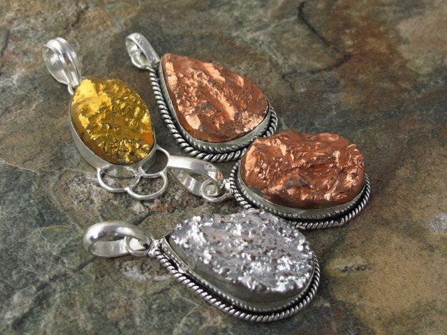 WHOLESALE LOT (4 pendants)   METALLIC COLORED UNPOLISHED AGATE 