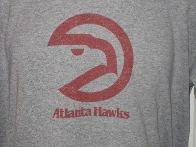 Atlanta Hawks 70s Throwback Logo NBA T Shirt Large  