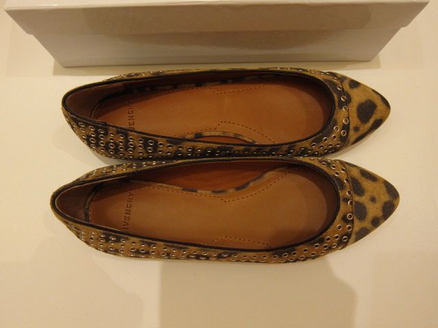 NIB GIVENCHY SUEDE LEOPARD GROMMET BALLET FLAT Sz 37  