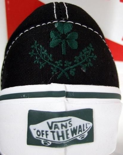   OFF THE WALL DROPKICK MURPHYS PUNK BAND SKELETON PIPER IRISH SHOES 7.5