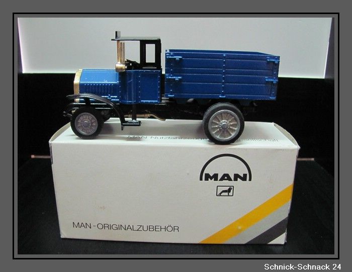 MAN erster Diesel Lastwagen 1923/1924 *BLAU*  