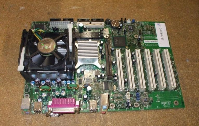 Intel AA A97669 109 D845PESV Socket 478 ATX Motherboard w/ P4 2.6 GHz 