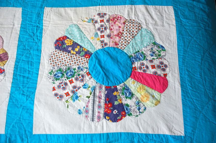 Vintage Hand Stitched DRESDEN PLATE Applique QUILT  