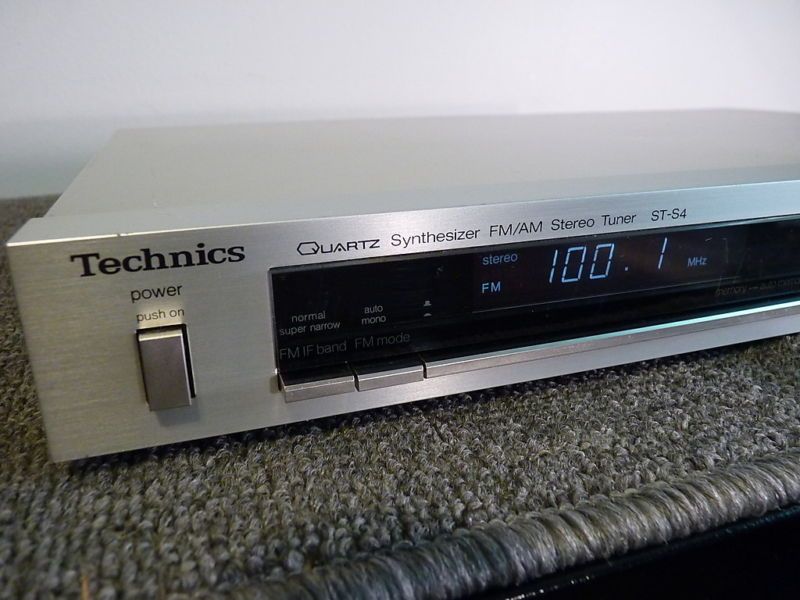 Technics ST S4   Reconditioned AM/FM Digital Tuner  