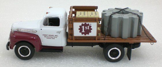 1993 FIRST GEAR 1951 FORD F 6 Half Rack Stake Truck  