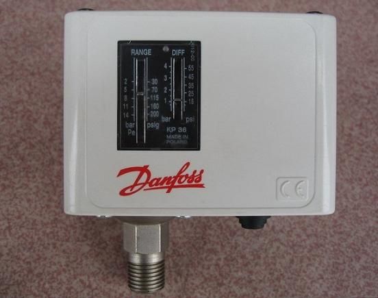 New DANFOSS Pressure Switch KP 36 Free Ship  