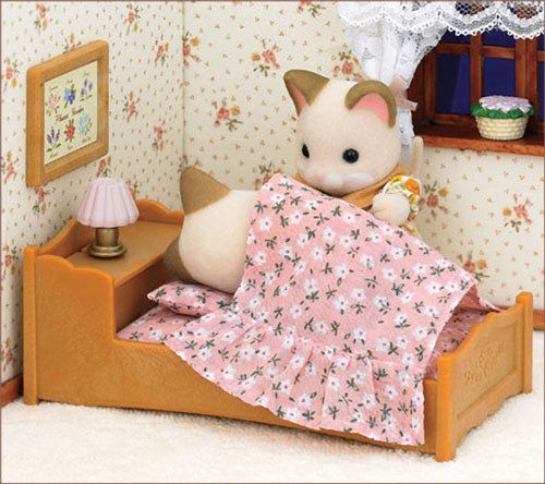 JAPANESE SYLVANIAN FAMILY BEDROOM MOVING SLEEPY BED  