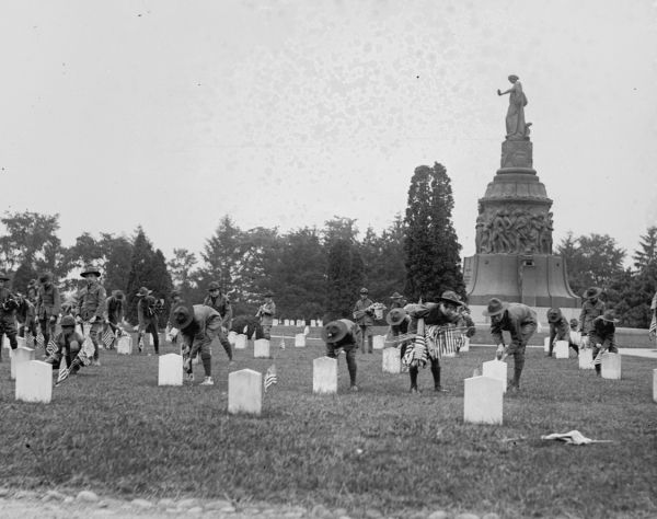 Description 1922 photo Boy Scouts at Arlington, 5/27/22