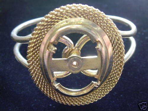 Round Band Gold Cuff Bracelet Mesh 18x25mm Vert 0995  