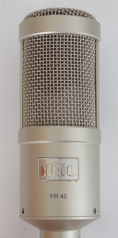 COMPLETE PODCASTING MICROPHONE PACKAGE FEATURING HEIL PR40  