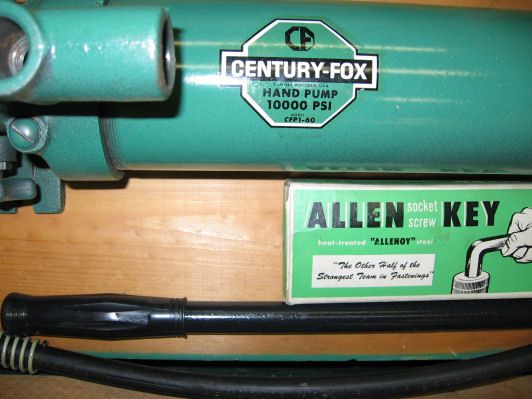 Conduit Pipe Bender Tool 4½ Capacity Century Fox A105  