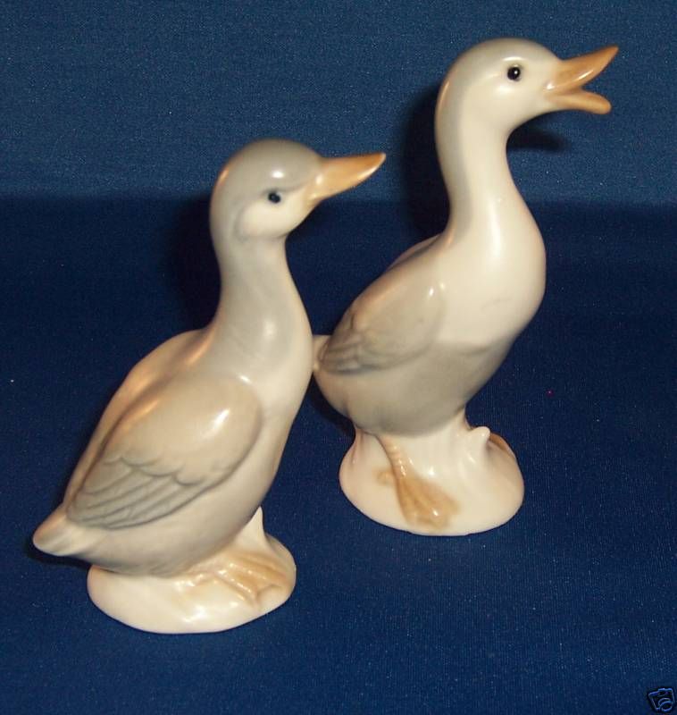 OTAGIRI pair 2 DUCKS WATER FOWL Blue White FIGURES MINT  