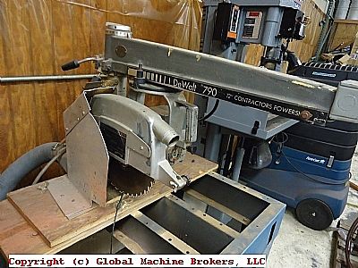 Dewalt 790 12 Radial Arm Saw & Table  