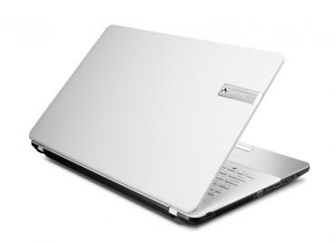 Gateway NV75S23u Notebook Quad Core A6 3420M 4GB 320GB 17.3 LED AMD 