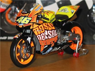 Minichamps Rossi 2003 Valencia Honda MotoGP 112  