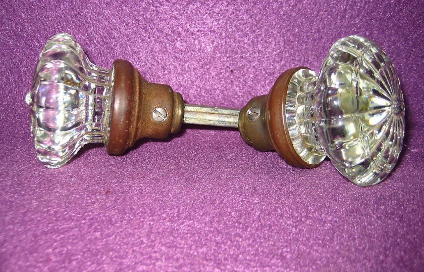 OLD ANTIQUE VINTAGE VICTORIAN 1920S ERA GLASS DOOR KNOB PAIR SET # 6 