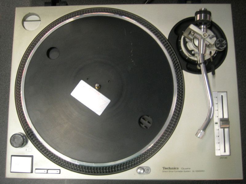 Technics SL1200MK2 Silver Direct Drive Turntable USED  